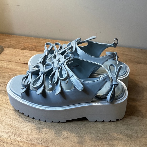 Merry Jenny blue chunky sandals with multiple bows (NWT)  6/6.5 - Picture 1 of 10